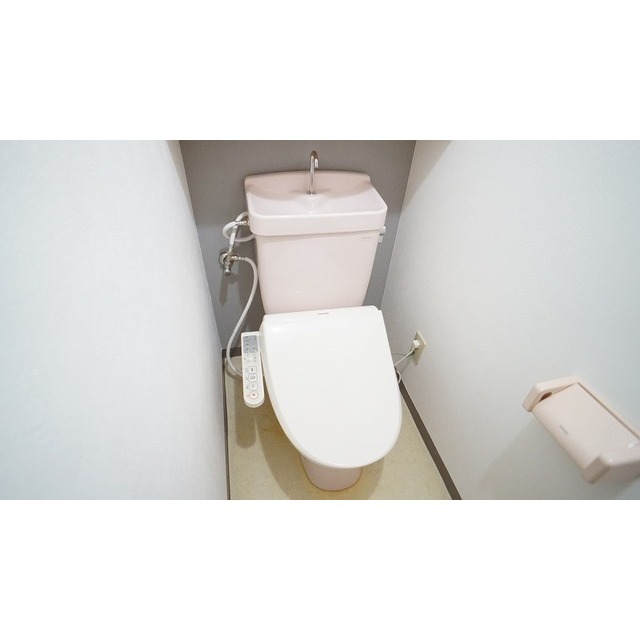 トイレ　シャワー付きトイレ（同仕様タイプ）