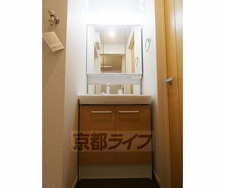 洗面設備　２号室タイプ