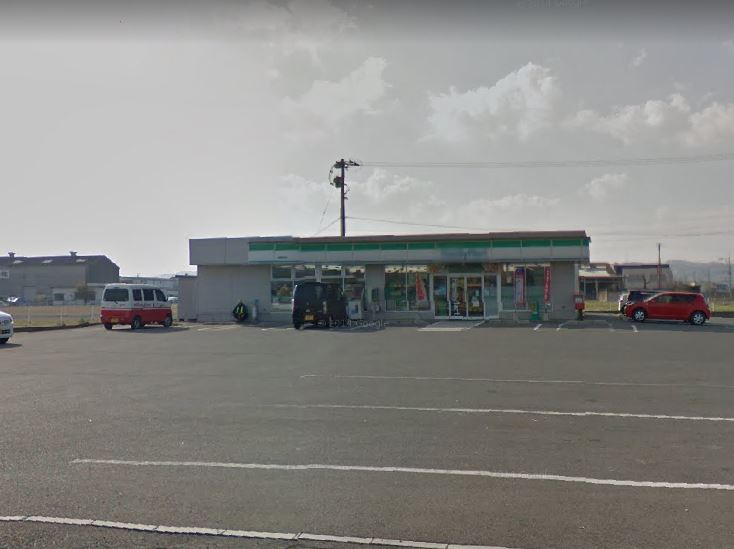 コンビニ　ファミリーマート 中間垣生店（コンビニ）まで1318m