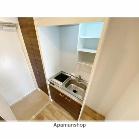 クレジデンス神谷町の居間写真