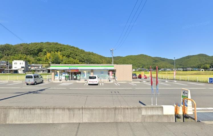 コンビニ　ファミリーマート瀬戸江尻店（コンビニ）まで1239m