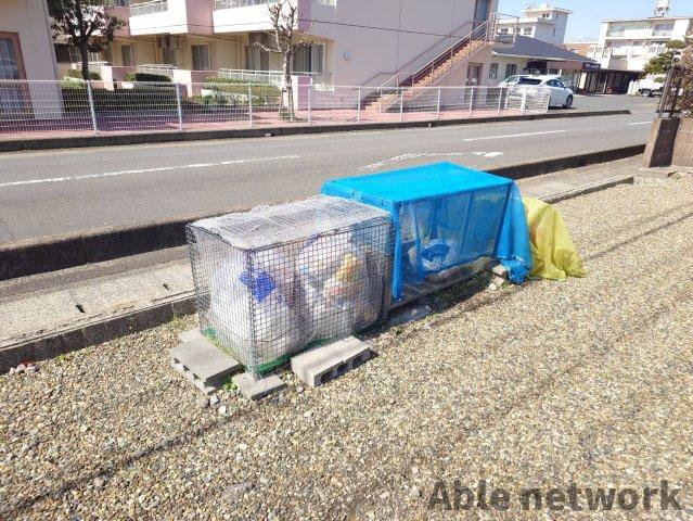 その他　敷地内ゴミ置き場