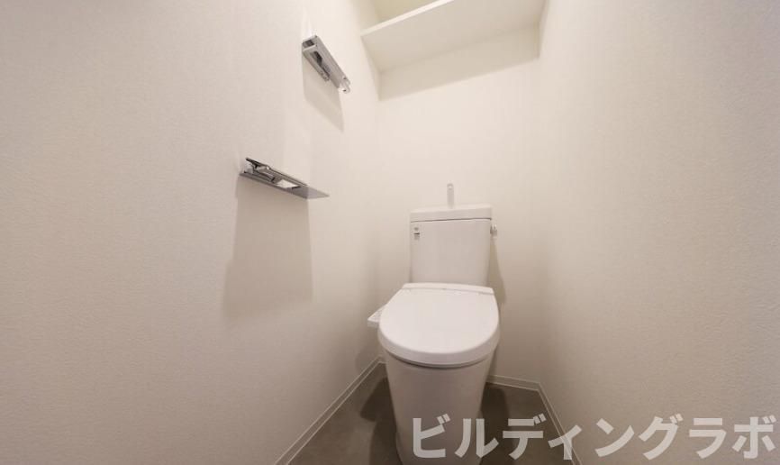 トイレ　別号室参考画像です。