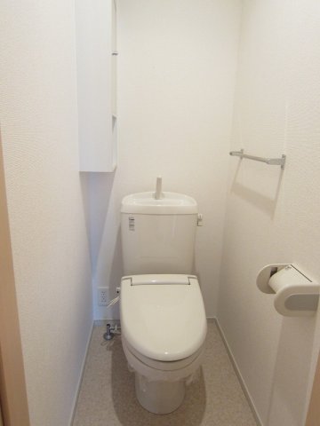 トイレ　落ち着いたトイレです
