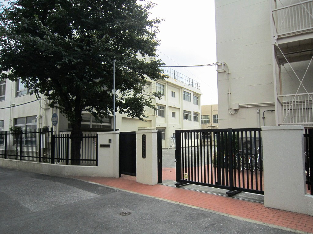 中学校　巣鴨北中学校（中学校）まで2261m