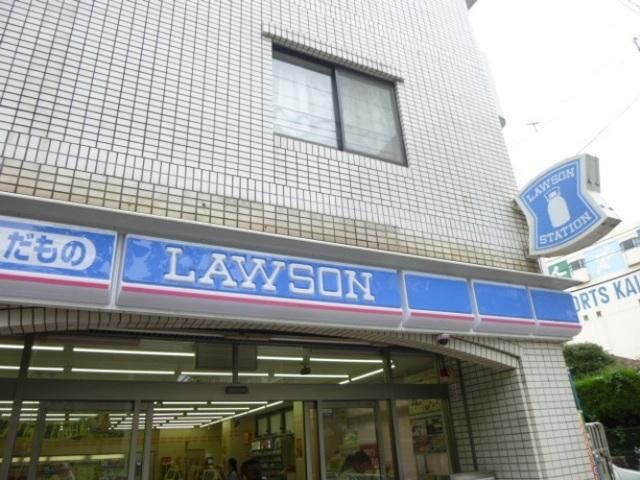 コンビニ　コンビニ（コンビニ）まで60m