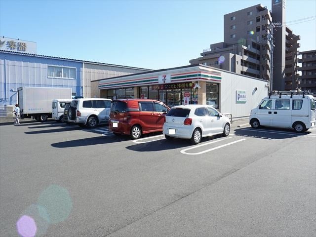 コンビニ　セブンイレブン　浜松曳馬６丁目店（コンビニ）まで235m