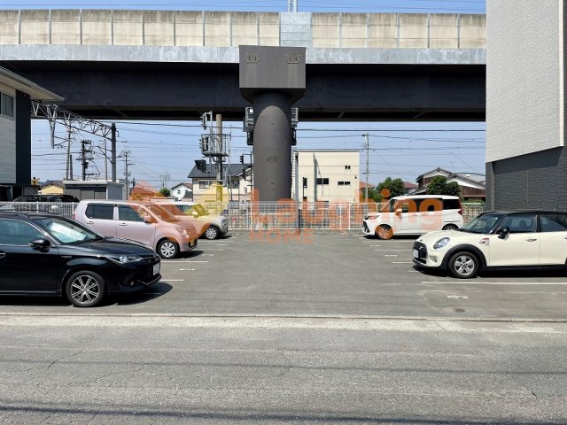 駐車場　駐車スペースもあります
