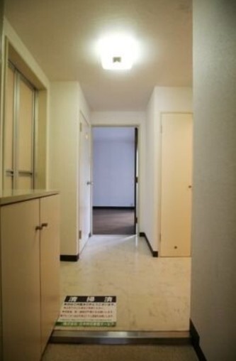 玄関　他部屋参考写真