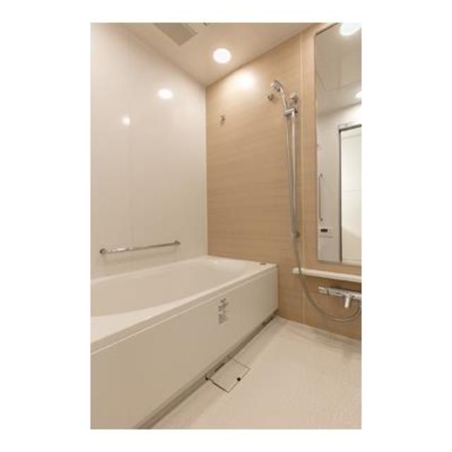 バス・シャワールーム　※写真は同タイプ住戸です。