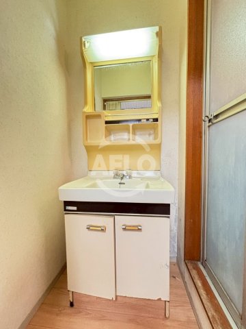 洗面設備　住之江区住之江2丁目テラスハウス　洗面所