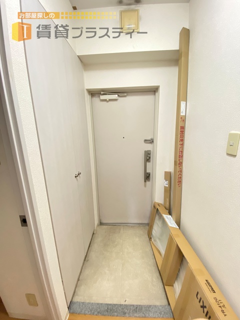 玄関　シューズボックス付き。
