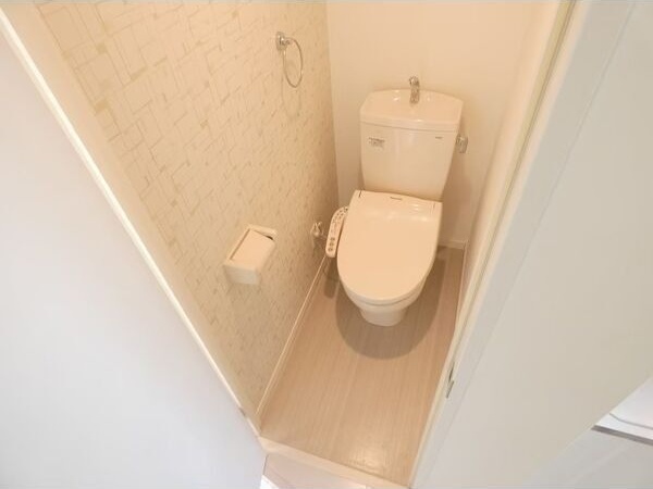 トイレ　トイレもきれいです