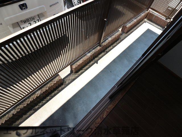 バルコニー　落ち着いた時間を過ごせるバルコニーです