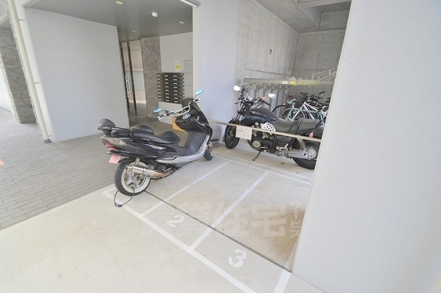 その他　バイク置場
