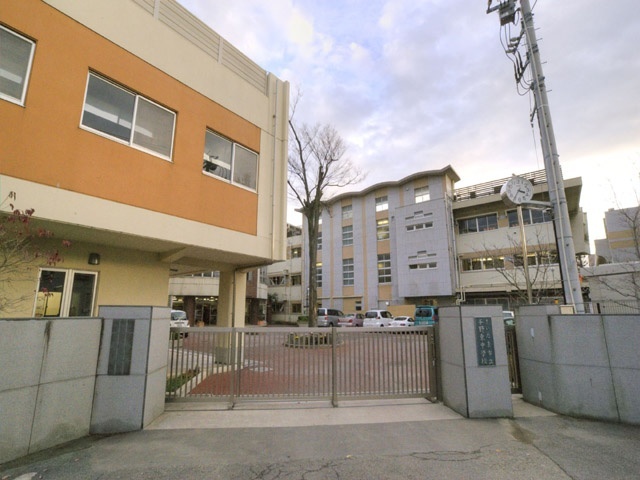 中学校　さいたま市立与野東中学校（中学校）まで1061m