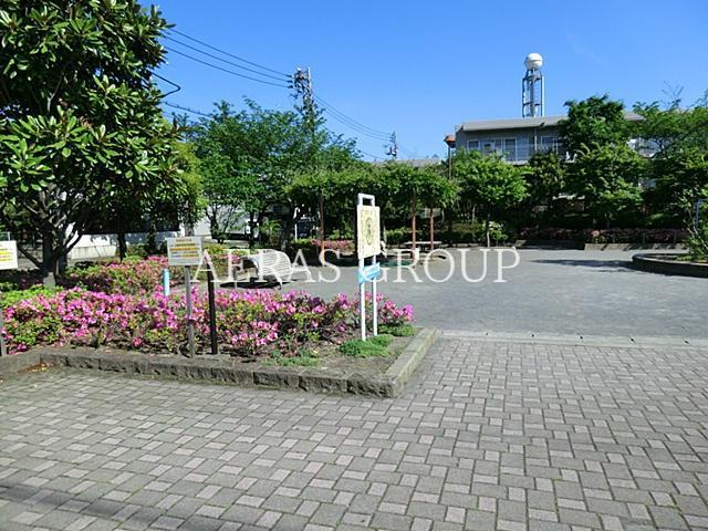 公園　上用賀三丁目公園（公園）まで370m