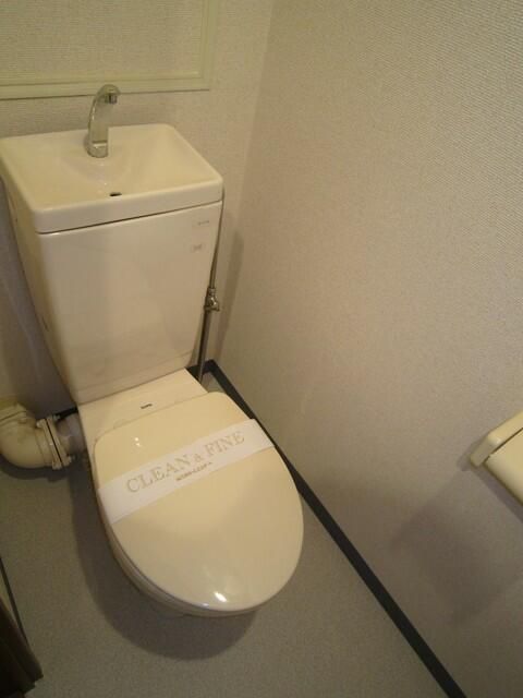 トイレ　写真は同タイプ住居です。