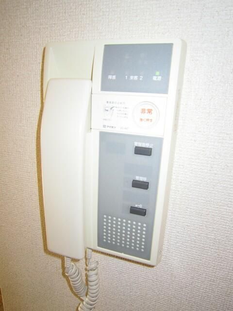 セキュリティ　写真は同タイプ住居です。
