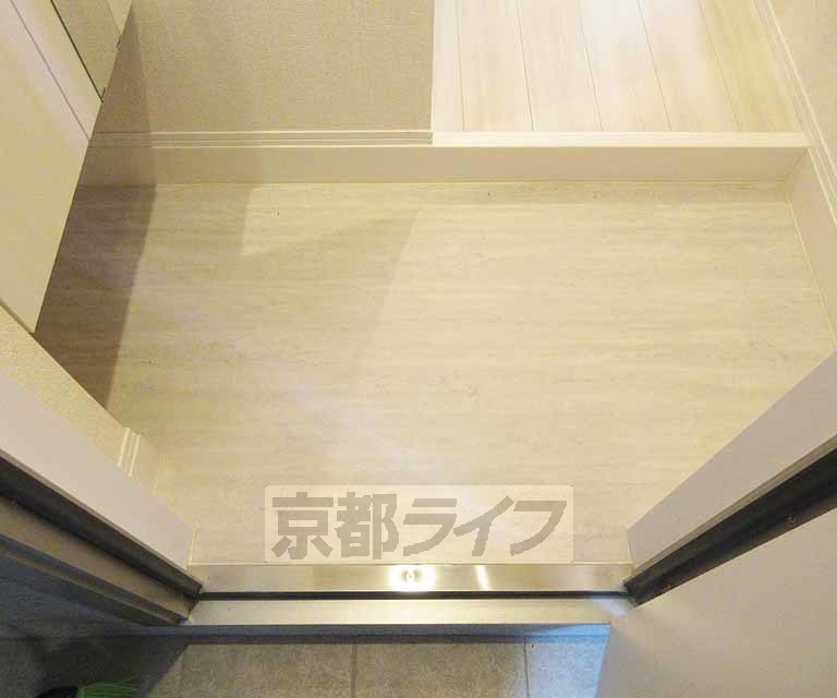 玄関　シューズボックス付きの玄関・