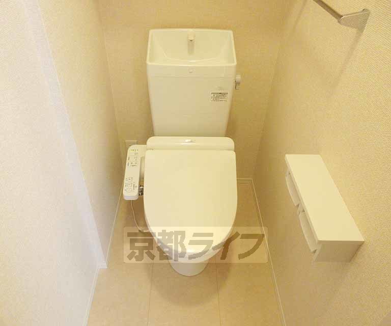 トイレ　ウォシュレット付きのトイレ・