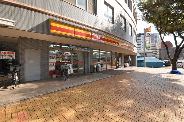コンビニ　Yショップむらかみ（コンビニ）まで436m