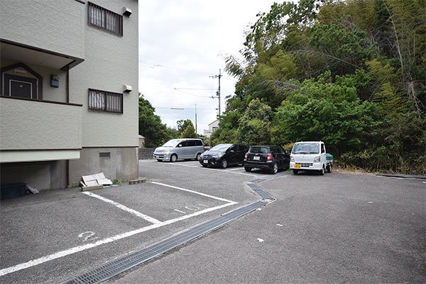 駐車場　ピース・レーヴ