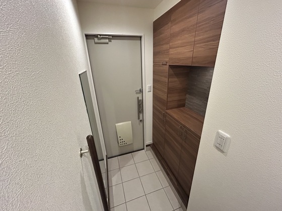 玄関　※別部屋の写真です