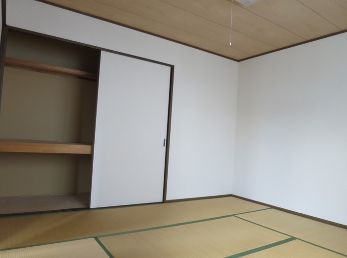 グランクリュー鷹匠Bの内装写真