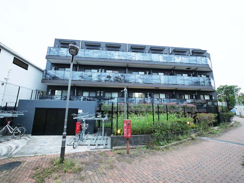 建物外観　落ち着いた雰囲気の外観です