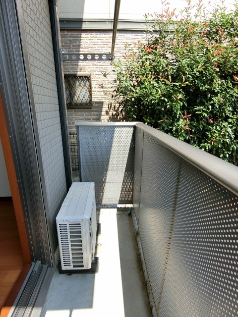 バルコニー　図面と現状に相違がある場合には現状を優先