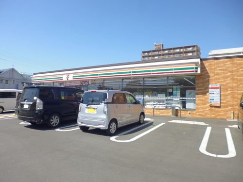 コンビニ　セブンイレブン明石貴崎５丁目店（コンビニ）まで608m