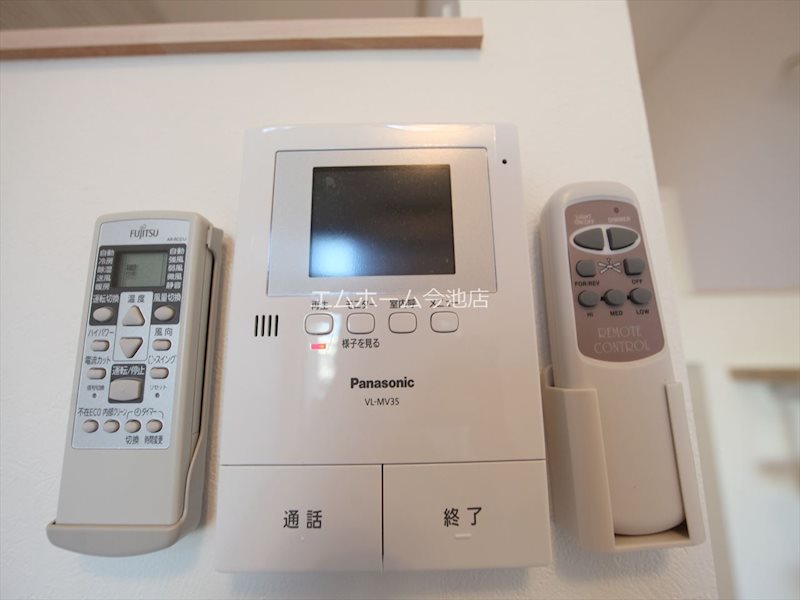 セキュリティ　TVモニター付インターホン