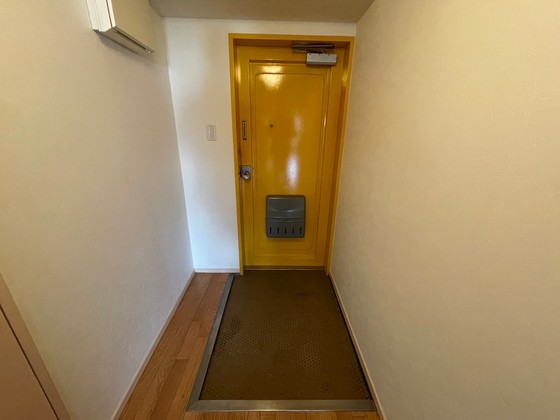 玄関　※別部屋の写真です
