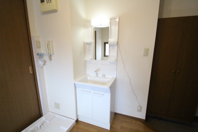 洗面設備　別部屋の写真です。