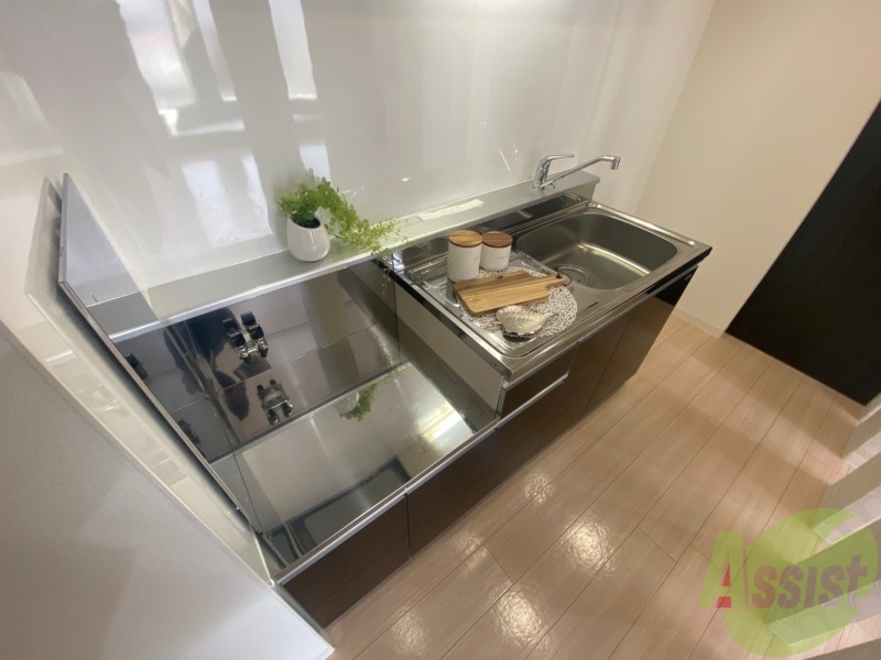 キッチン　キッチンは調理スペースもあり料理がはかどりそうです。