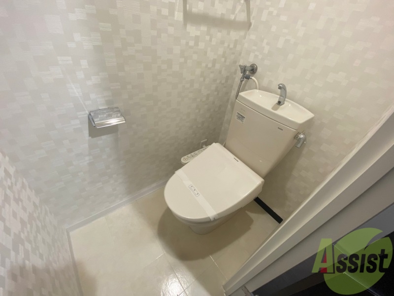 トイレ　トイレです。ウォシュレット付を探している方、おすすめです。