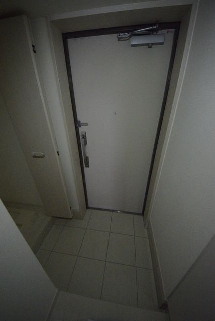 玄関　★下駄箱が大きいので靴が多くても安心です★