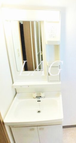 洗面設備　独立洗面台です。