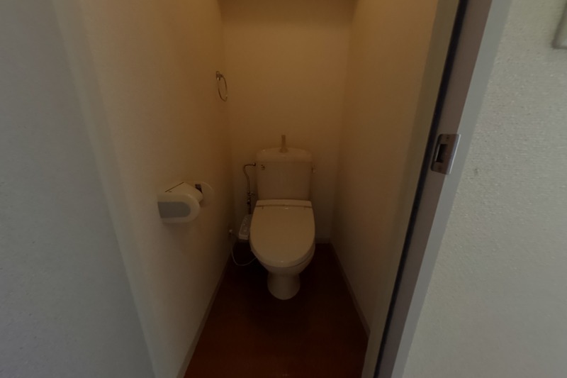 トイレ　別部屋参考写真