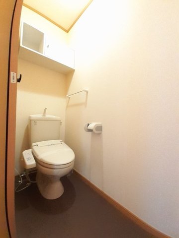 トイレ　清潔感のあるトイレです