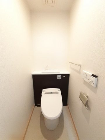 トイレ　ゆったりとした空間のトイレです