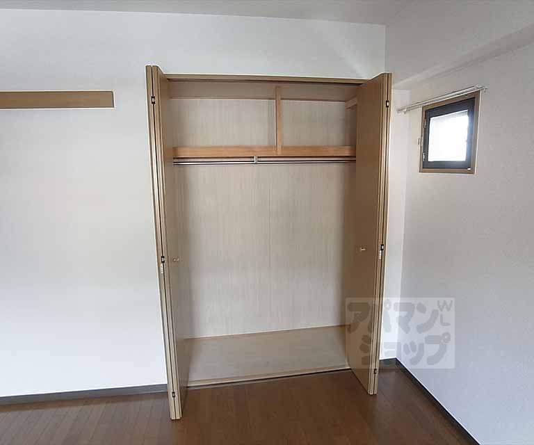 収納　洋室の収納