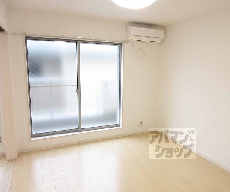 居室・リビング　広々としたお部屋です・