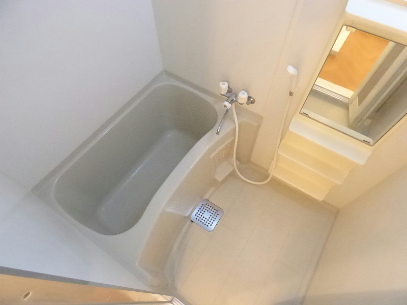 バス・シャワールーム　※同物件別部屋参考写真