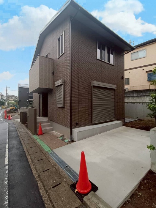 建物外観　建築中