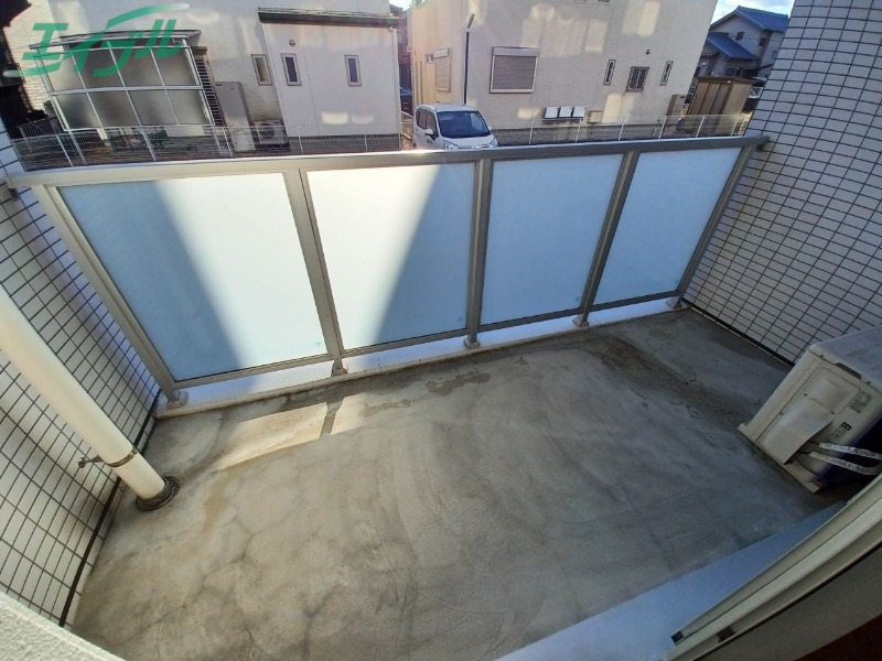 バルコニー　別部屋参考写真です