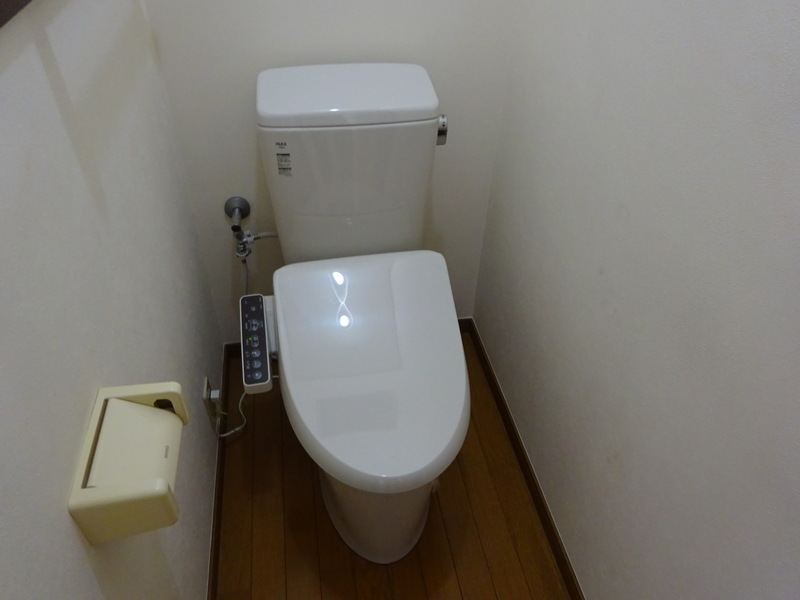 トイレ　2F