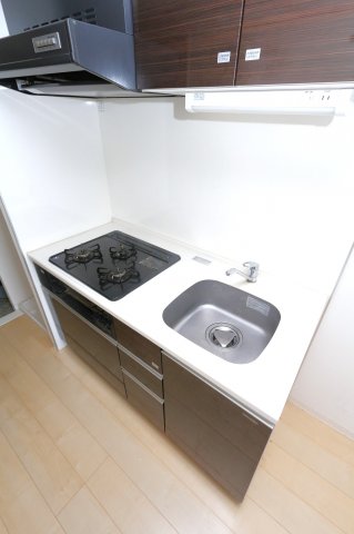キッチン　参考写真（同物件別部屋）