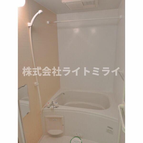 バス・シャワールーム　?